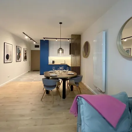 Nautica Q4apartments